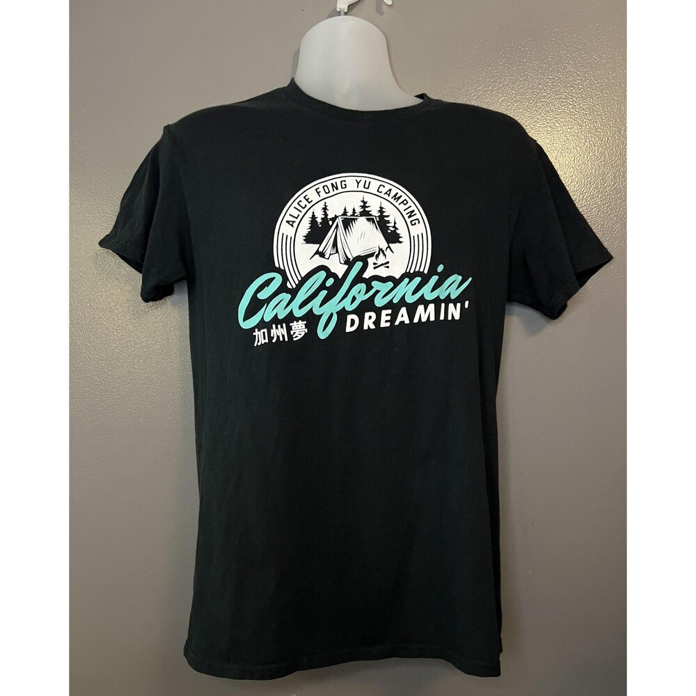 Alice Fong Yu Camping California Dreamin Shirt Mens Medium Black Graphic Tee